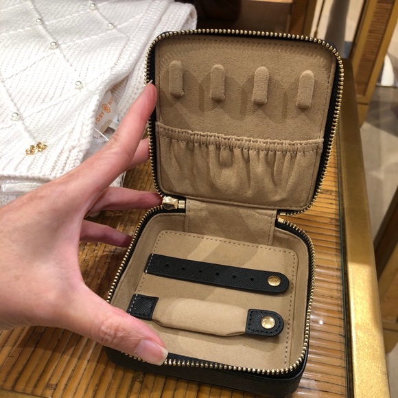 Tory Butch Emerson Jewelry Case - Black - Picture 5 of 6